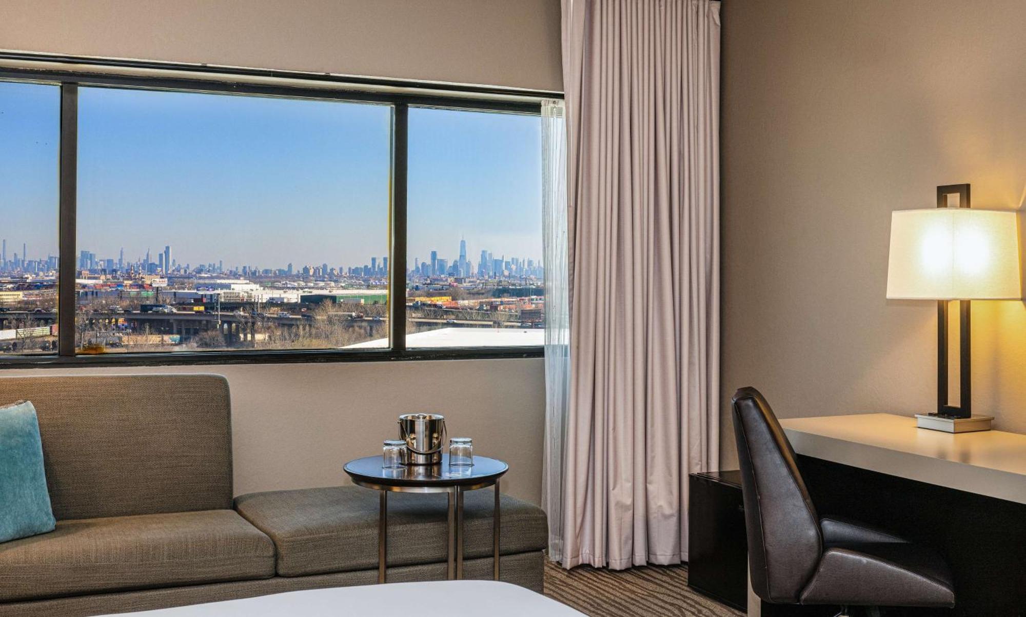 Doubletree By Hilton Hotel Newark Airport Buitenkant foto