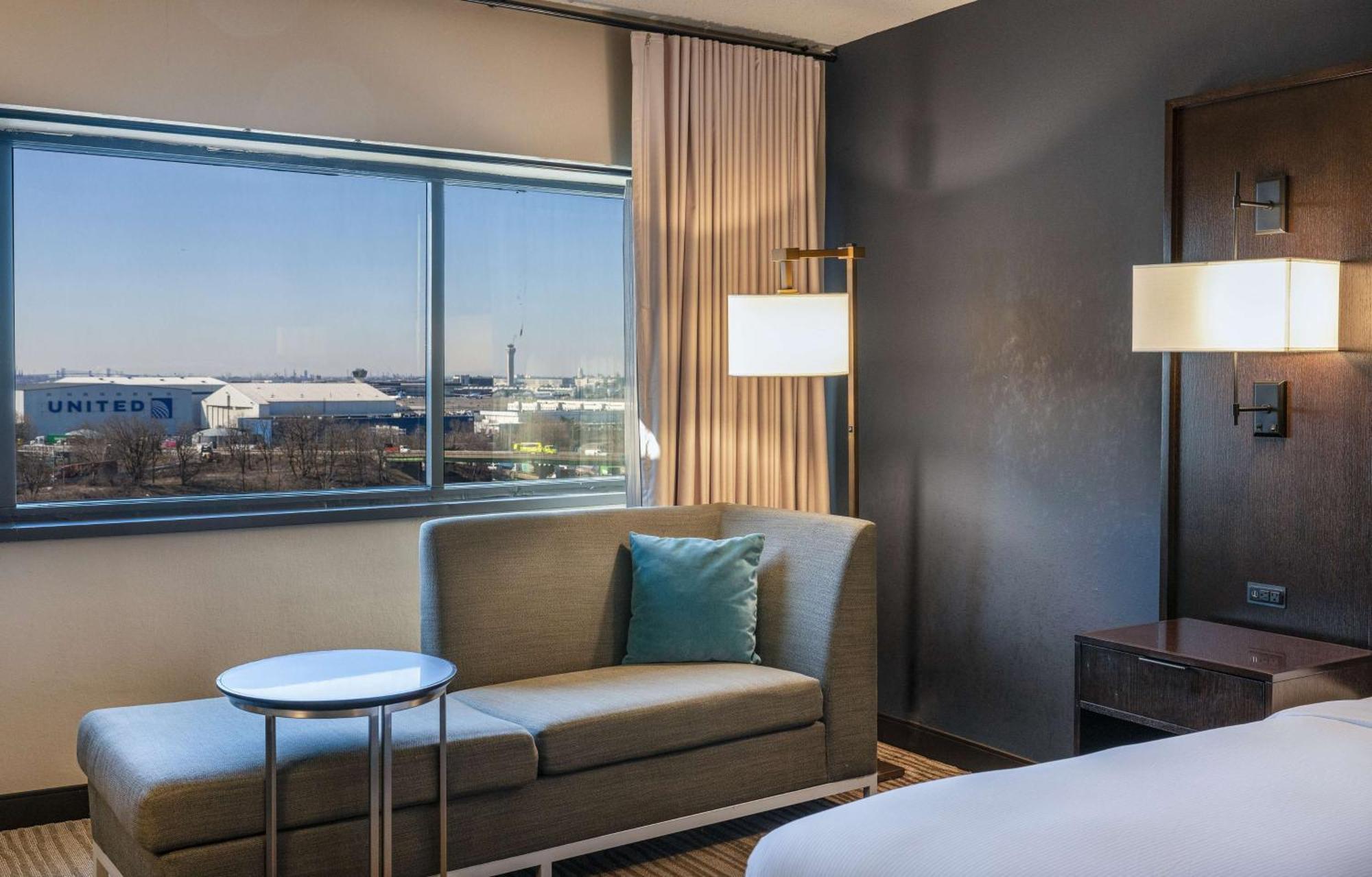 Doubletree By Hilton Hotel Newark Airport Buitenkant foto