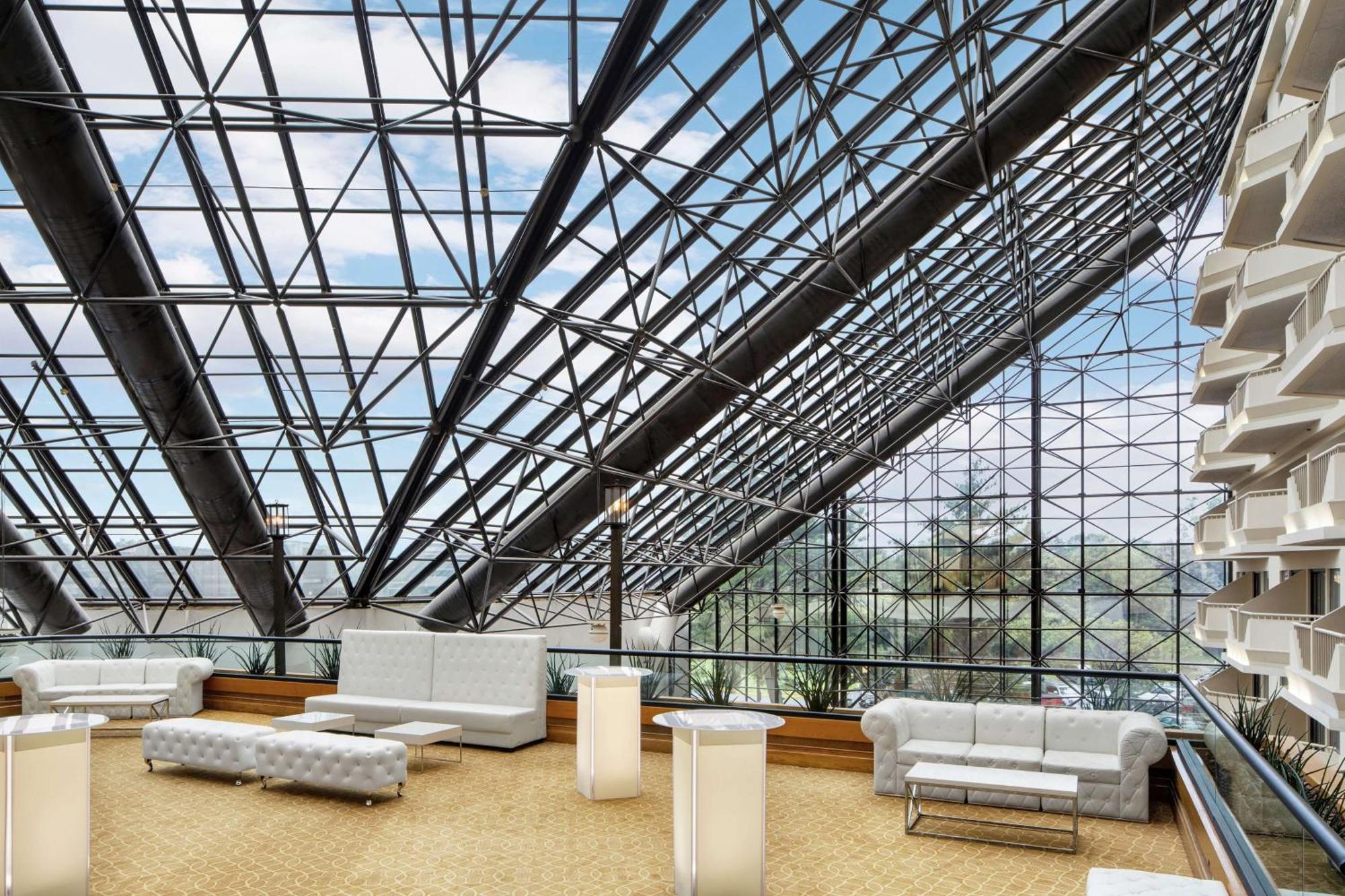 Doubletree By Hilton Hotel Newark Airport Buitenkant foto